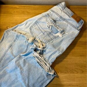 American Eagle Distressed Highest Rise 90’s Boyfriend Jeans (Size:8r)